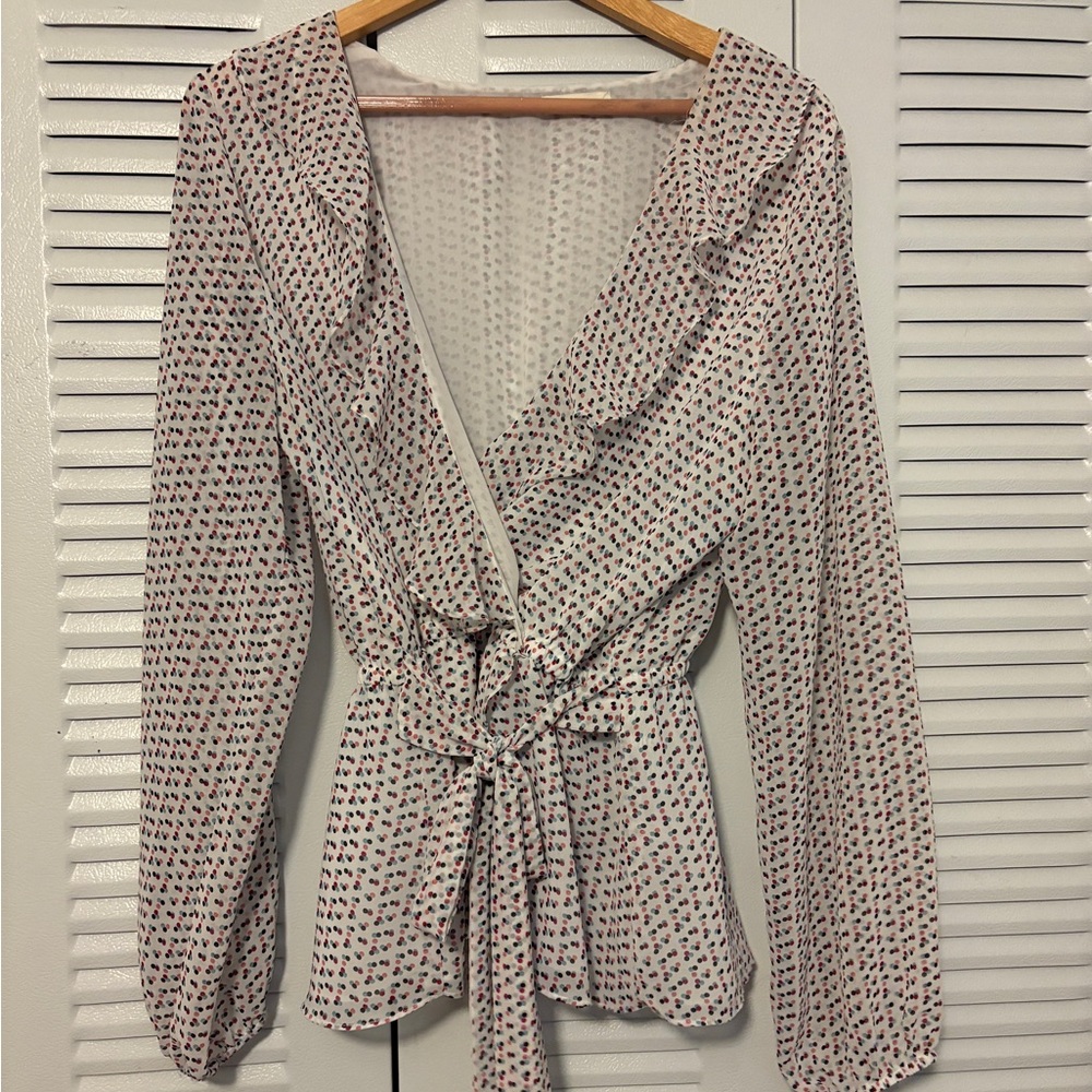 Gently used v shaped top